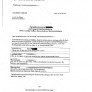 Kunde beim verzweifelten Versuch den hochkomplexen Vorgang der Änderung einer Kontoverbindung durchzuführen